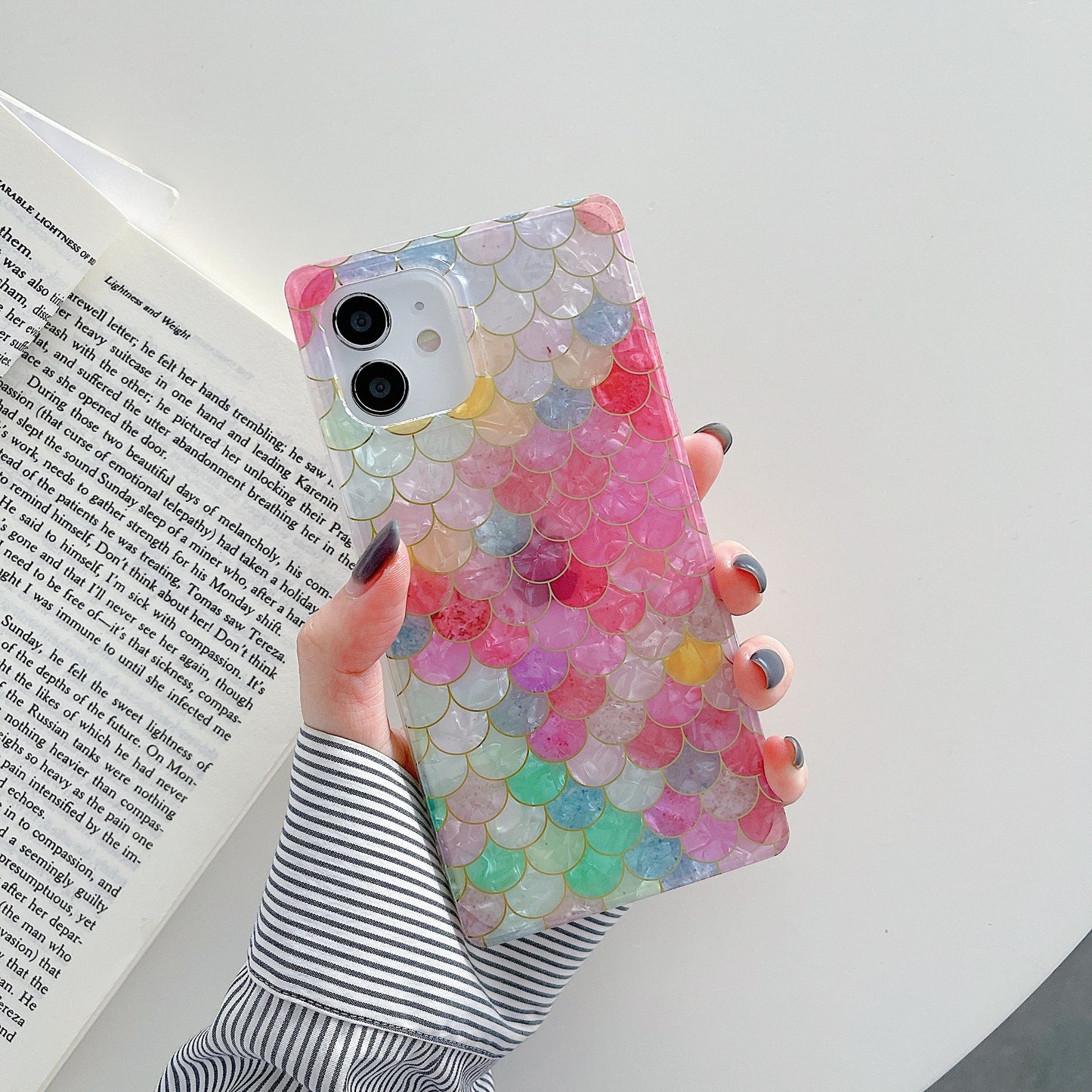 Square Shell Pattern Electroplated Fish Scale Silicone Straight Edge Phone Case